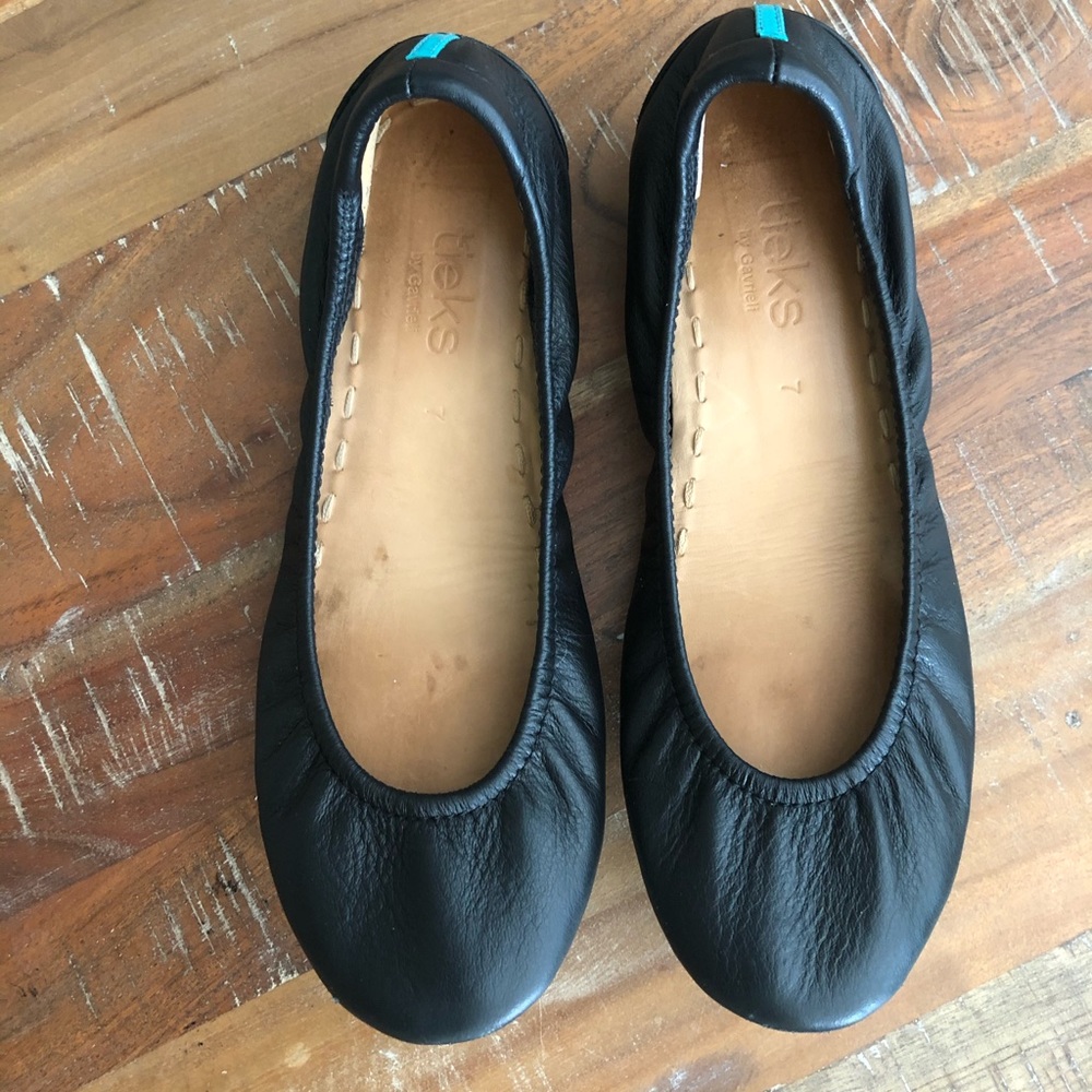 Tieks Matte Black Flats Size 7